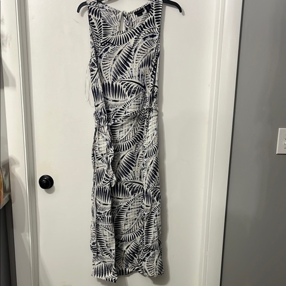 Tahari Blue and White Tropical Leaf‎ Print Sleeveless Linen Dress Small - Picture 1 of 7